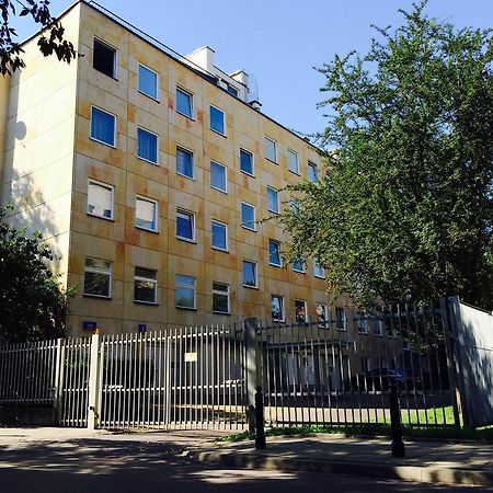 Lovely Garden Flat Near Royal Park Warsaw Exterior photo